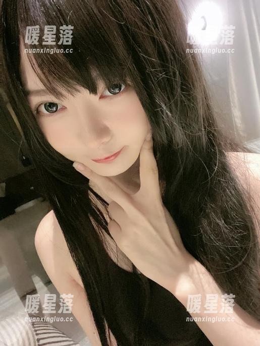 51酱 兔女郎私拍,51酱让你在线观看最俏皮的麻衣时刻!