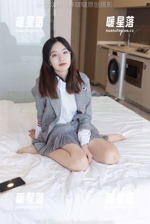 BoBoSocks袜啵啵 - 小沫的新年旗袍，图集和花絮都在这里，下载的时候要小步慢行哦，别急！