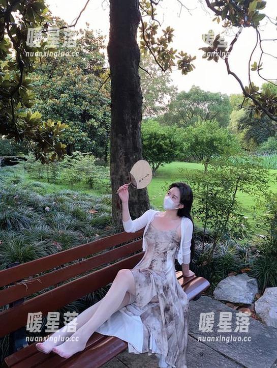 July芝岚 微密圈 - July芝岚的职业装套图,随性又“专业”的想法出现了