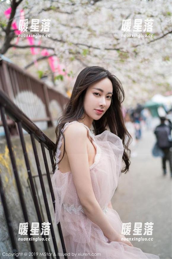 MiStar魅妍社-Mieko林美惠子 MiStar魅妍社 - 没想到,Mieko林美惠子的花嫁图集里有婚纱,也有私底下的休闲时光呀,分享一下!