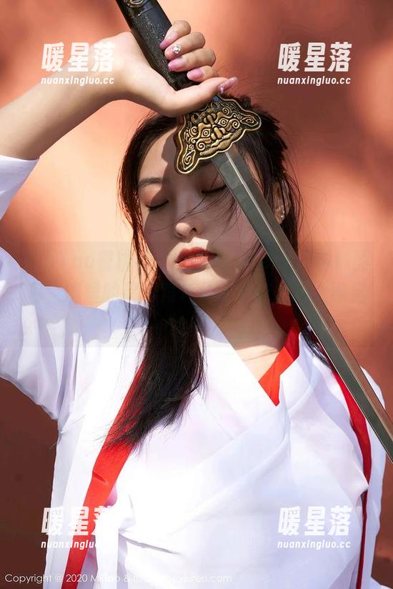 MiiTao蜜桃社-王婉悠Queen MiiTao蜜桃社 - 王婉悠Queen的学妹图包,班里的灵魂角色分分钟让你爱上课堂!