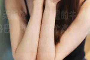 MyGirl美媛馆 – 写真里的牛仔裤和Angela小热巴，想给她打个高分，但还是在犹豫