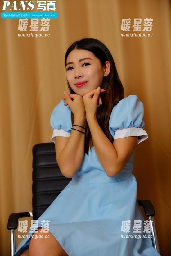 PANS写真-韩美轩 PANS写真 - 韩美轩的棉袜写真,免费的,只要你敢看,福利也不怕!