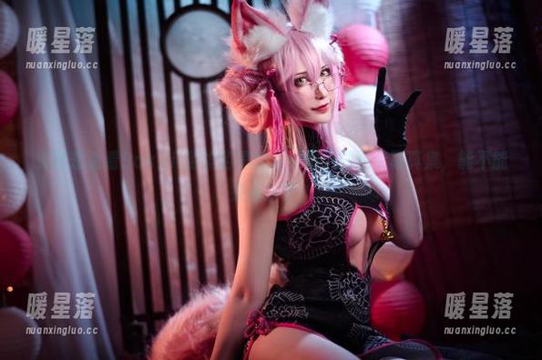 Sakiiii翎柒 突然想看看Sakiiii翎柒的黑枪呆,想下载这个写真集,能不能来点乐子?
