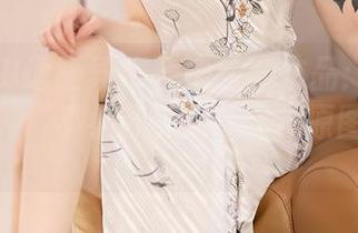 XIAOYU语画界 - 唐宁宁的作品:长腿秀出了一种“不小心”的优雅,原图随便看。
