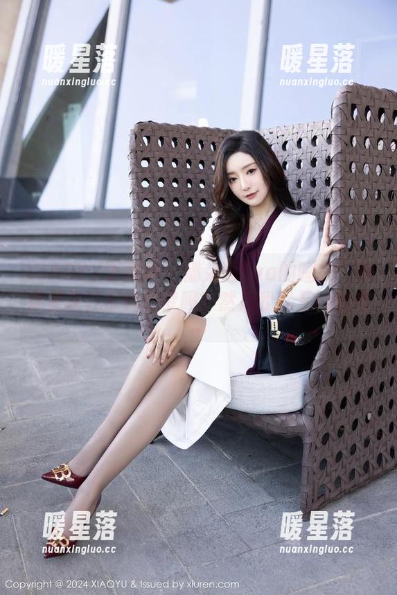 XIAOYU语画界 - 潘朵拉Laa的睡衣！图库里是几层叠的梦吗？然后我就开始想象…