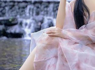 Xiuren秀人网 - 在图库里翻外科TEL的旅拍,感觉这大概是旅行史上最“不正经”的写真。