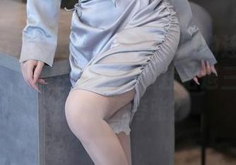 Xiuren秀人网 - 星子柒kiki的连衣裙私房图包:时髦到让衣柜也往后退三步的魔力,夸不夸张?
