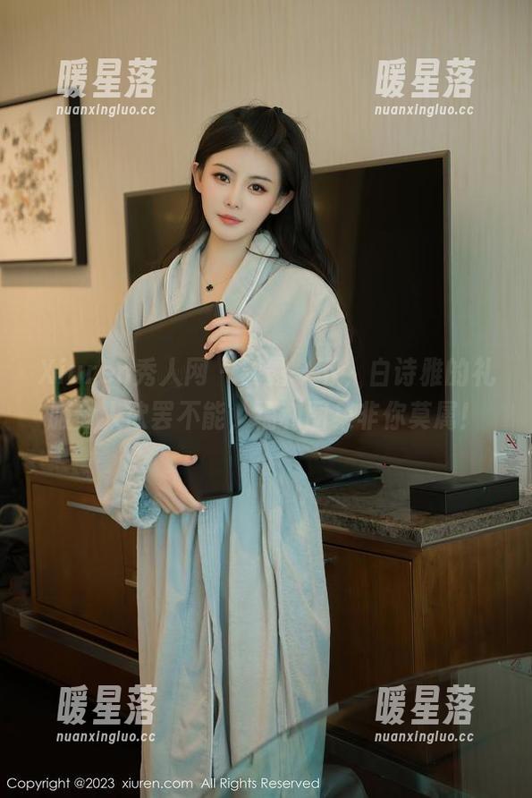 Xiuren秀人网-白诗雅 Xiuren秀人网 - 暴露一下,白诗雅的礼服令人欲罢不能,福利图集非你莫属!
