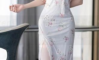 Xiuren秀人网 – 一边看绮里嘉ula和服原图，一边想——我能学会穿吗？