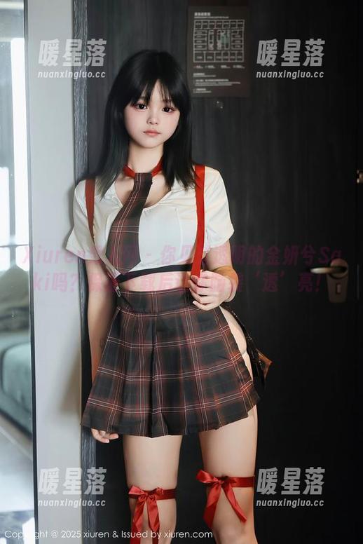 Xiuren秀人网-金妍兮Saki Xiuren秀人网 - 你见过透明的金妍兮Saki吗?保证下载后让你脑袋‘透’亮!
