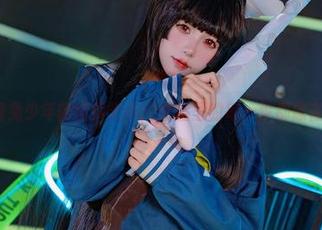 Yiko湿润兔少年的猫步光辉:作品里的每一步都像在挑逗视线