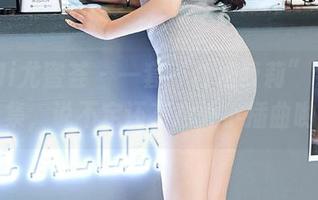 YouMi尤蜜荟 – 一套“合法萝莉”牛仔裤合集，说不定还有意外小插曲哟。