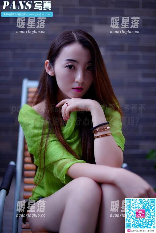 pans-禾禾 pans - 禾禾的吊带搭配,套图太多看不过来了,你确定能分心看别的资源吗?