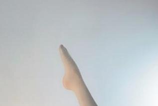 微密圈 - 俏妞qiaoniuTT带着薄纱的故事,私拍图包等你揭晓!