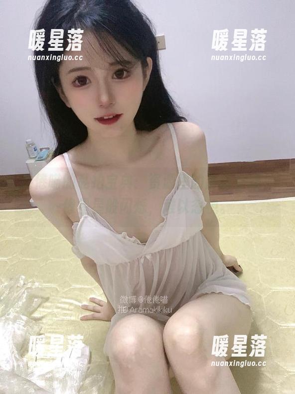 倦倦喵 倦倦喵的私拍宝典:资源里的那些女孩,像星星般闪烁,难以忽视。