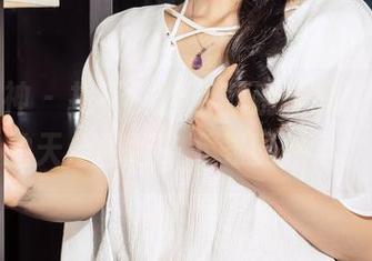 克拉女神 - 找不到的话就别怪我了，素素的天台图包，下载要趁早。