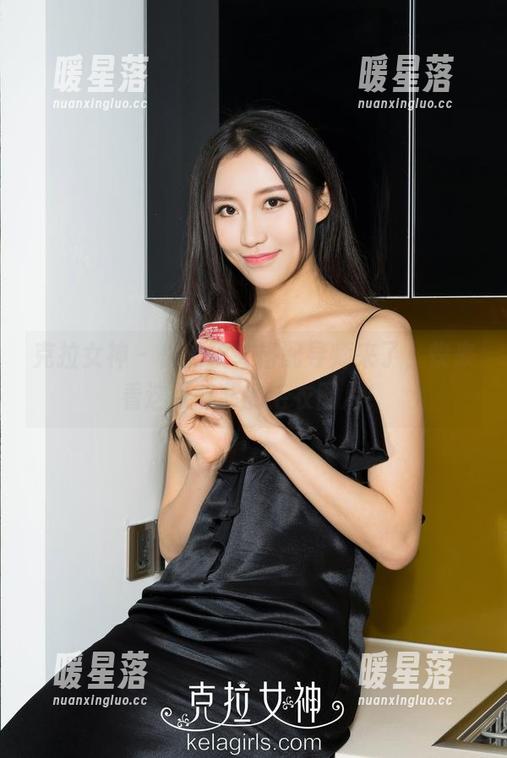 克拉女神-菲菲 克拉女神 - 你的秋冬搭配导师来了,快来看这张菲菲的毛衣图片!