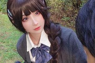 新的制服更新又撩人了！凉凉子的写真集能不能别那么吸引眼球？