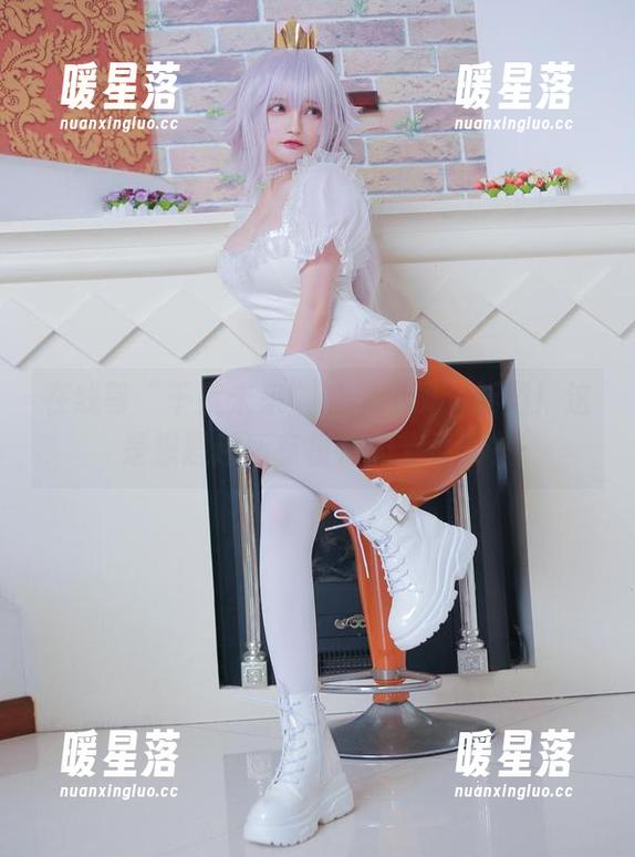 在线等“千夜未来”的“大凤”新图！这是想超越所有模特的节奏吗？
