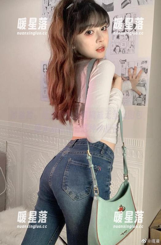 哈哈哈，嘎潼把新条茜搞成无圣光图包，原来拍照还有这种神操作！