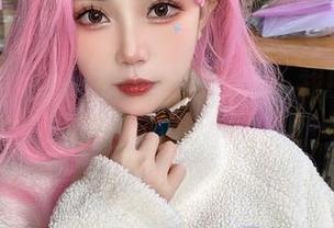 大肉丸Amiee说:没有圣光,我的校服更真实!美图,是我的超级助手!