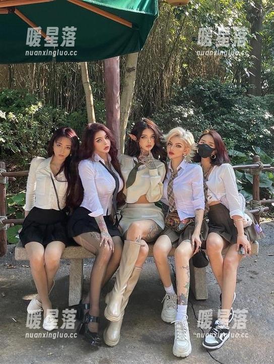 奈斯希希 微密圈 - 扫盲课堂:奈斯希希的眼镜图包,下载后你也能半只眼看懂我!