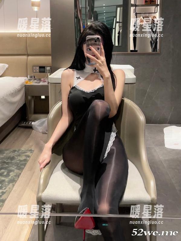 女刺客 微密圈 - 又来了!女刺客在线的泳装美图,浪花里藏着未经允许的眼神!
