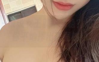 微密圈 – 谁说女王就得端稳？奶宝妹纸教你平地摔出美图呐！