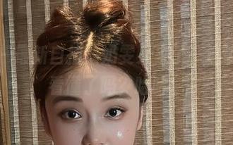 微密圈 – 最新自拍，奶雯又来了，这姿势你们看懂了吗？哈哈。