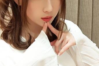 当小女巫露娜遇到“温柔”，私房作品充满了那种可爱又不失魅力的气息。
