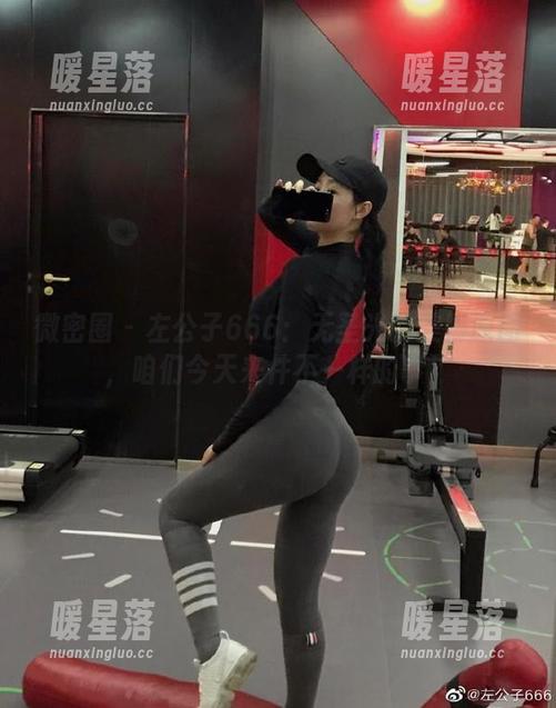 左公子666 微密圈 - 左公子666:无圣光的美脚原图,咱们今天来件不一样的事!