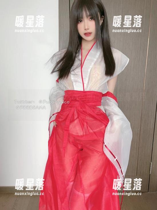 布丁大法 这次布丁大法先玩cos再说,黑丝高跟用力上,更新一览无余!