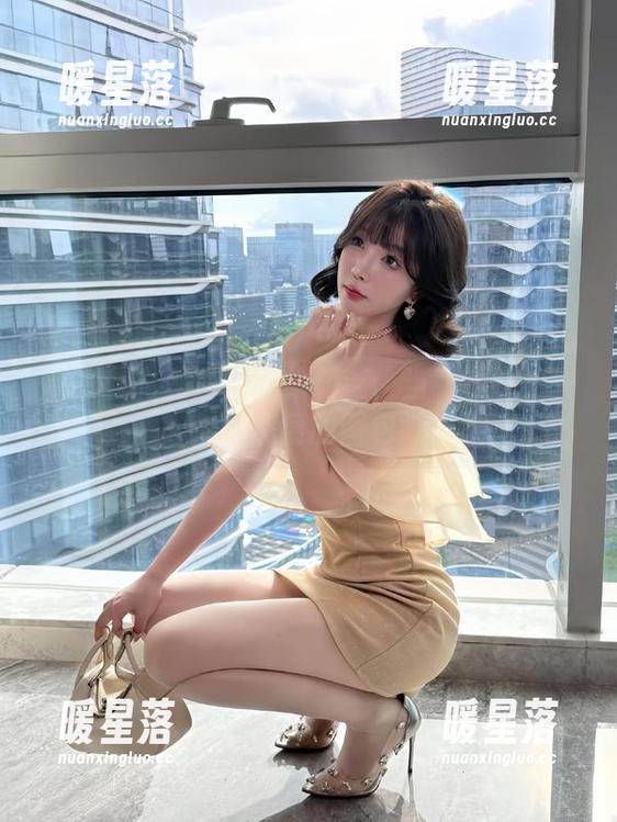 徐莉芝 微密圈 - 私房里的徐莉芝:当眼镜成为一种态度的图包