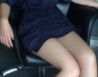 推女郎 - 沙子、海浪、水手服,这组原图还能再加点什么乐趣吗?
