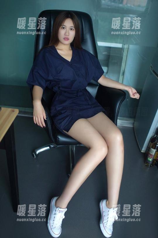 推女郎-沙子 推女郎 - 沙子、海浪、水手服,这组原图还能再加点什么乐趣吗?