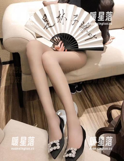 林子喵Lynne 微密圈 - 林子喵Lynne的美图之旅:微信朋友圈壁纸大放送,让你每天都有新摸样!