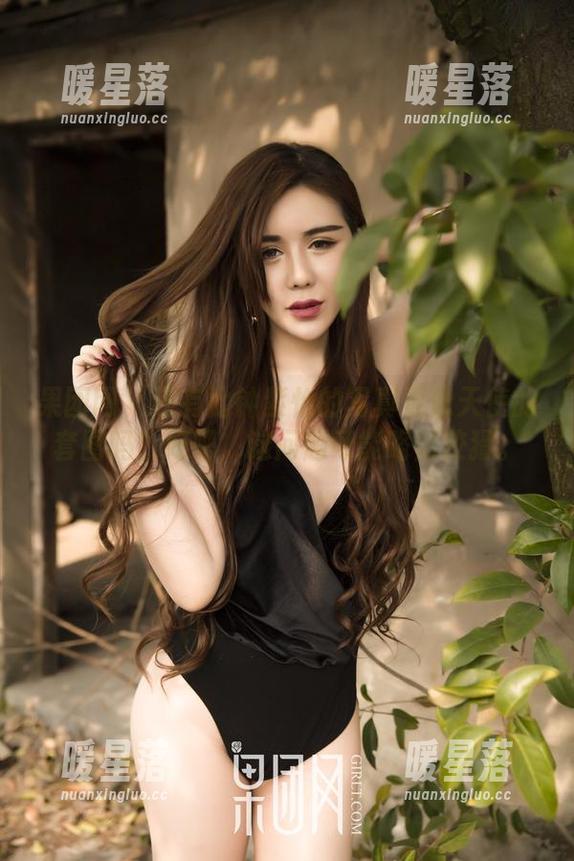 果团网-钟紫怡 果团网 - 还有比钟紫怡的写真更像天使的套图吗?好吧,这问题可能略显狡猾。