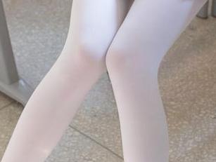 森萝财团分享一波:白船袜下的肉丝妹妹合集,光是想想就犯规!