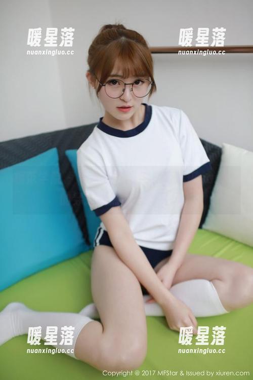 模范学院-薛琪琪sandy 模范学院 - 精选毛衣图包,薛琪琪sandy的穿搭居然能抵挡寒风!
