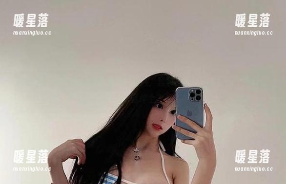 沈汝凡超哇塞 微密圈 - 沈汝凡超哇塞的图片精选,套装造型让你想起某个牛仔或商务绅士?