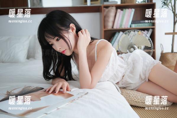 清水由乃 清水由乃的写真好像在晨雾中闪烁的黑江雫,想用它来犯错也挺不错!