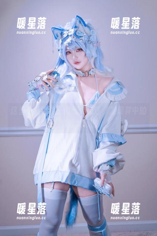 狐洛洛子 这里是狐洛洛子的图库精选,发现其中的尴尬大秘密