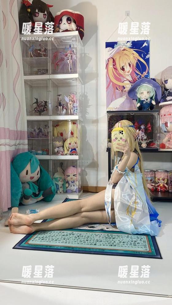 白栎Shirly 白栎Shirly的夏日cos:当夏天的阳光遇见迷人的金币,咳咳,是角色扮演的合影!