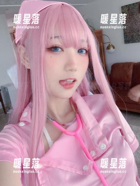 皮皮奶可可爱了啦 猛戳下载,皮皮奶可可爱了啦的天台写真集,不看可不行,点滴都是心思