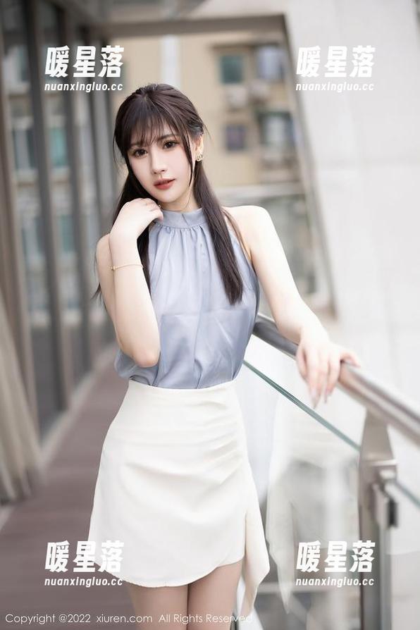 秀人网-Zoe柚柚 秀人网 - Zoe柚柚的泳装全集——水花四溅,注意湿身呀!下载吧,别说我没提醒你!
