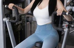 秀人网 - 吴怡怡内衣写真集,下载之前先给你点“小”建议,慎重考虑哦!