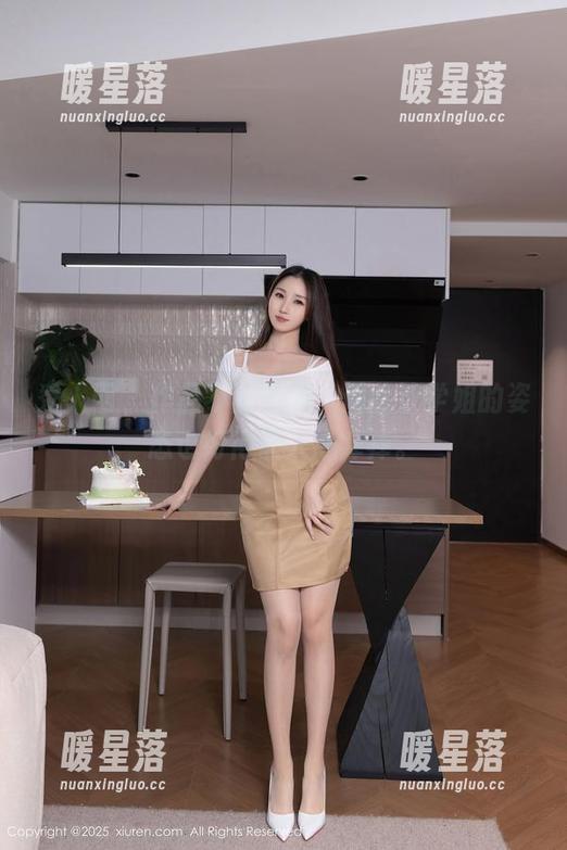 秀人网 - 作品不止美图，周慕汐学姐的姿态也好得让人心痒痒。