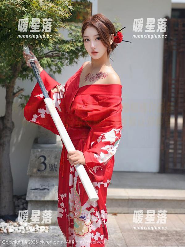 秀人网-夏茉GIGI 秀人网 - 点击下载夏茉GIGI的剧情作品集,小心哦,她的每张照片都可能让你停留太久。