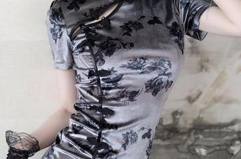 秀人网 - 沐言yanyan美足图集,脚步如此轻盈,可能这是征服整个沙发的节奏?